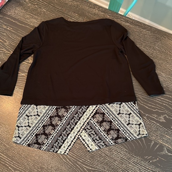 J Jill lightweight top black and printed design size x-small New - Picture 8 of 11